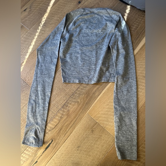 Lululemon Swiftly Tech Cropped Long-Sleeve size 4 - Picture 4 of 6